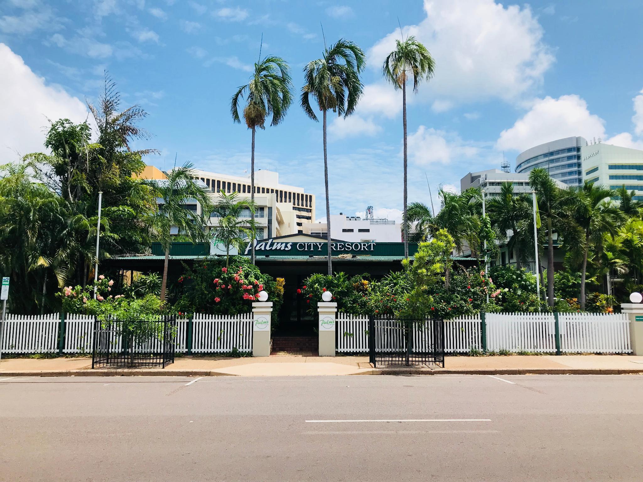Palms City Resort Darwin Exterior foto