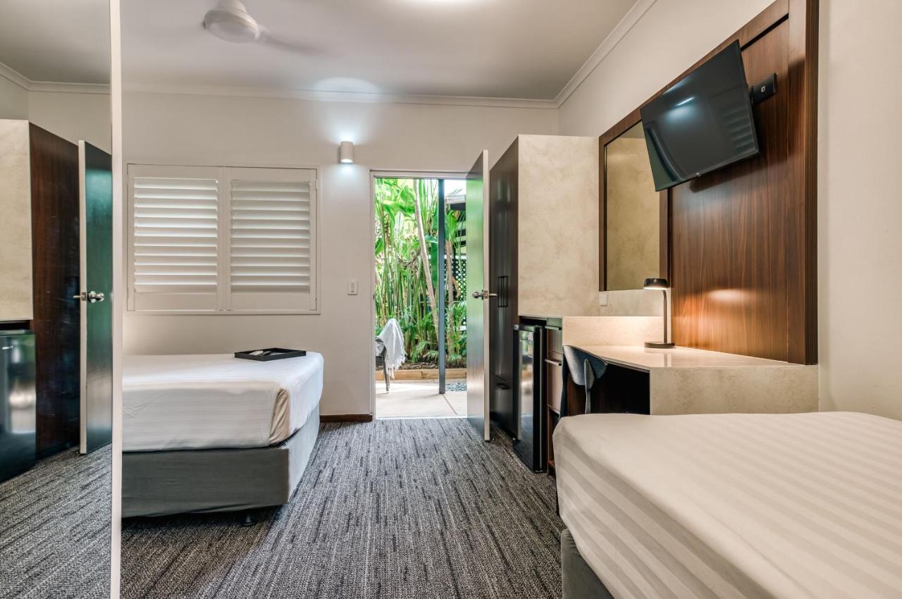 Palms City Resort Darwin Exterior foto